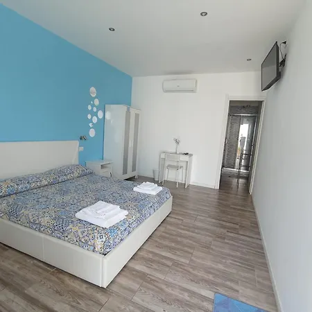 Couette-café Borgomarino's 4*