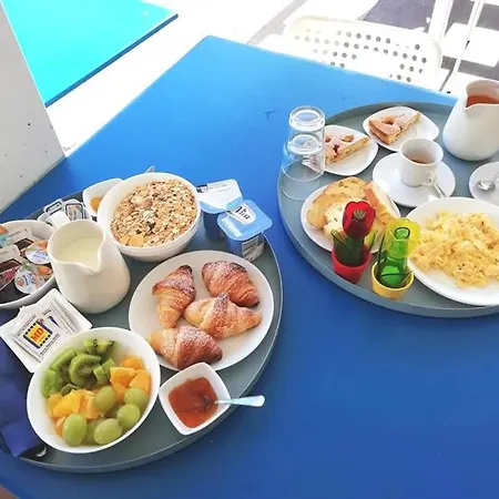 Borgomarino's チェファル